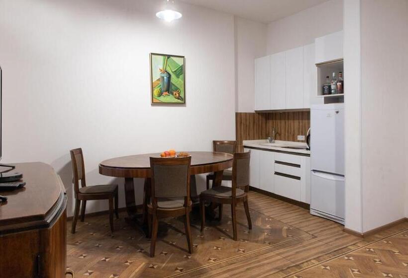 침실 3개 아파트, Skyline Hotel Yerevan