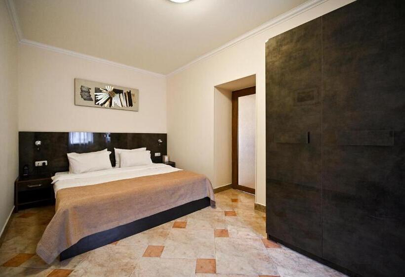 수피리어 스위트, Skyline Hotel Yerevan