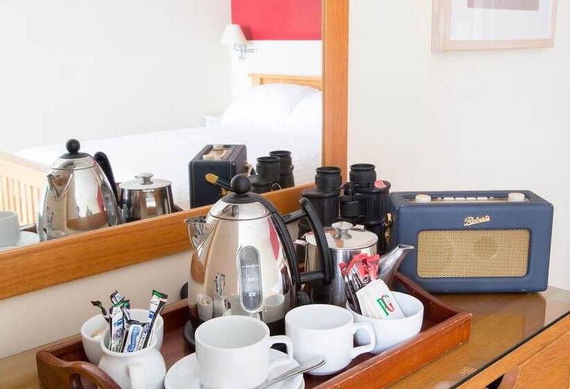 带3个卧室的套间, Knoll House