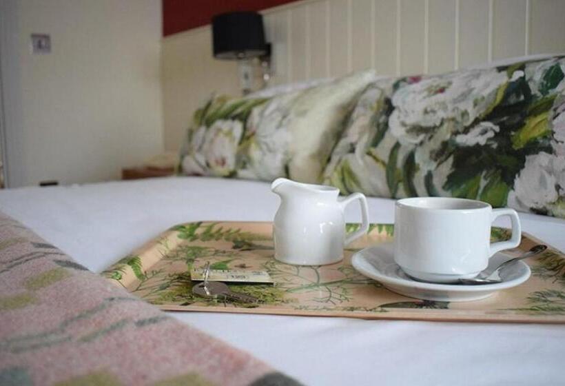 海景标准间带阳台, Knoll House