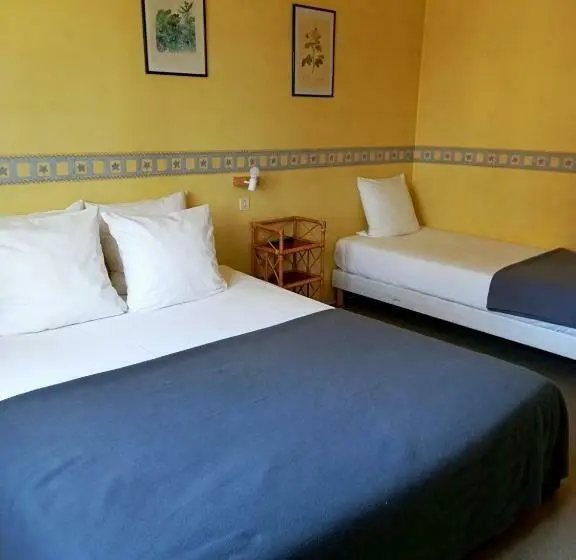 エコノミートリプルルーム, L'auberge De Lugos