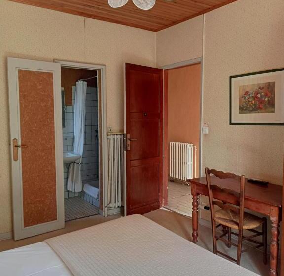 Номер Стандарт, L'auberge De Lugos