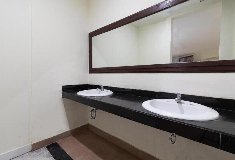 חדר משפחתי דלוקס, Flagship 2688 Guntur