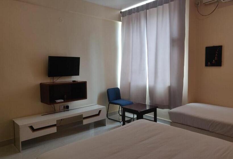 חדר דלוקס לארבעה, Airport Residency Bangalore