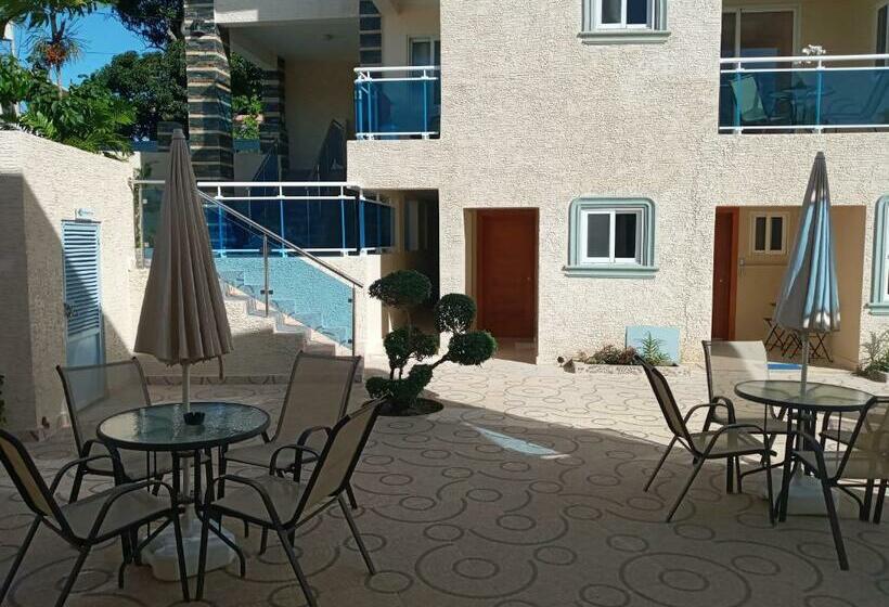 Апартаменты 2 Спальни, The Beach House One