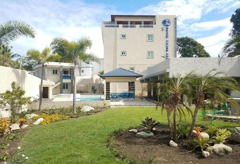 豪华工作室, The Beach House One