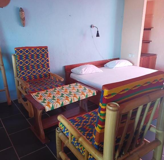 اتاق لوکس با بالکن و چشم‌انداز دریا, Scorpion Hill Lodge