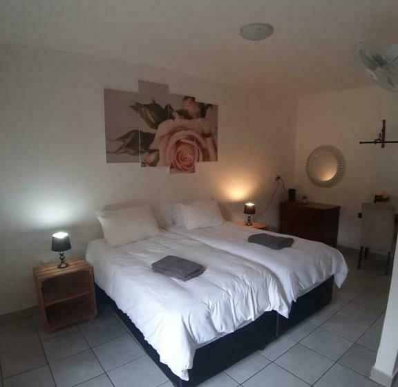 Номер Стандарт, Wayside Lodge