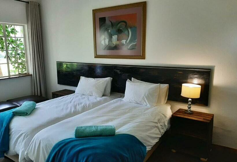 Номер Стандарт, Wayside Lodge