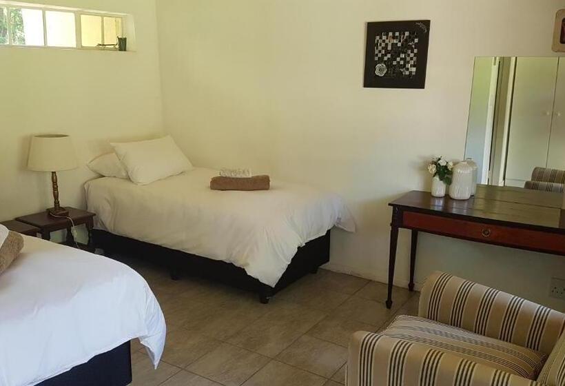 Номер Стандарт, Wayside Lodge