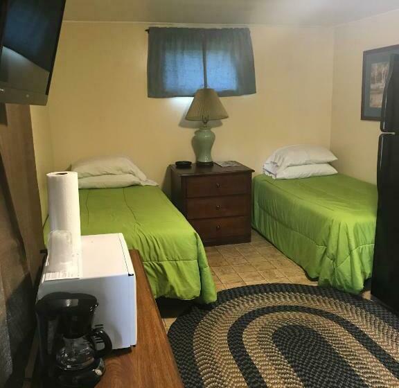 スタンダードルーム, Evergreen Motel