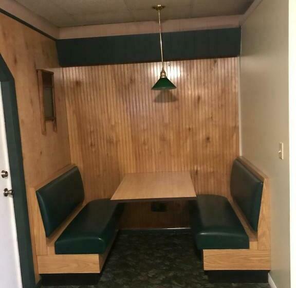 デラックススイート, Evergreen Motel