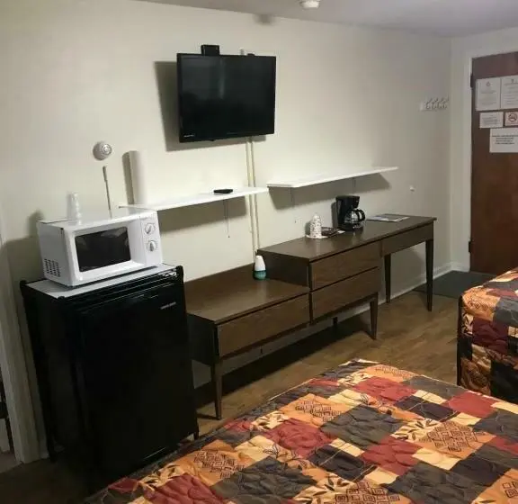 デラックスルーム, Evergreen Motel