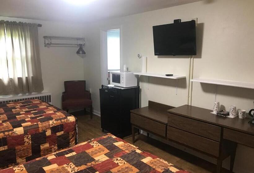 デラックスルーム, Evergreen Motel