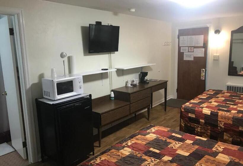 デラックスルーム, Evergreen Motel