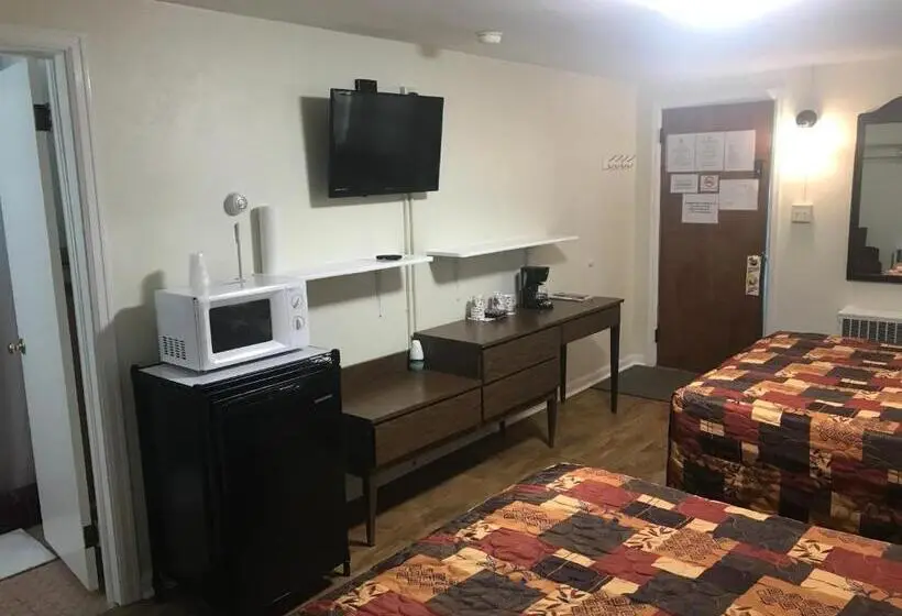 デラックスルーム, Evergreen Motel