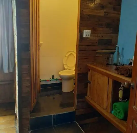 スタンダードルーム, Bong S Guesthouse M Pai Bay