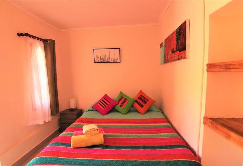 اتاق اکونومی با حمام مشترک, Anka Hostel