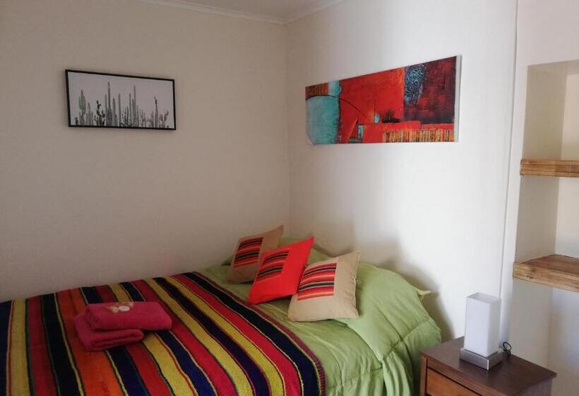 اتاق اکونومی با حمام مشترک, Anka Hostel