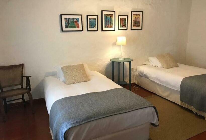 דירת שני חדרים, Herdade D. Pedro