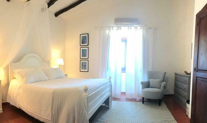 דירת שלושה חדרים, Herdade D. Pedro