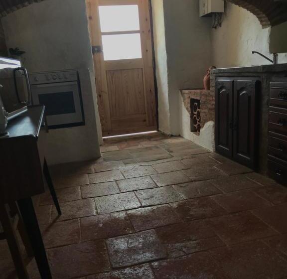 דירת שלושה חדרים, Herdade D. Pedro