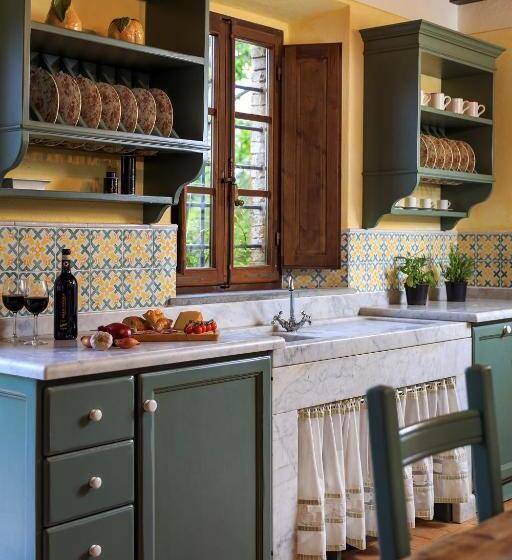 １ベッドルームのデラックスアパートメント, Le Filigare Winery & Accomodation In Chianti