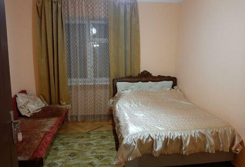 Семейный Номер, Anna B&b