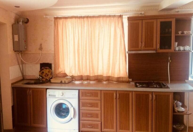 디럭스 룸, Anna B&b