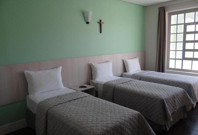 标准三人间, Ceic Pousada E Eventos