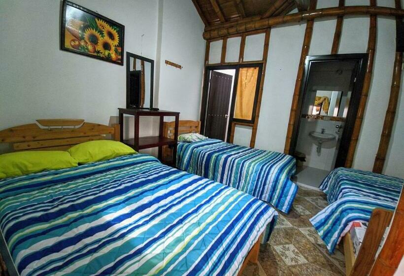 スタンダードトリプルルーム, Hospedaje El Jardín