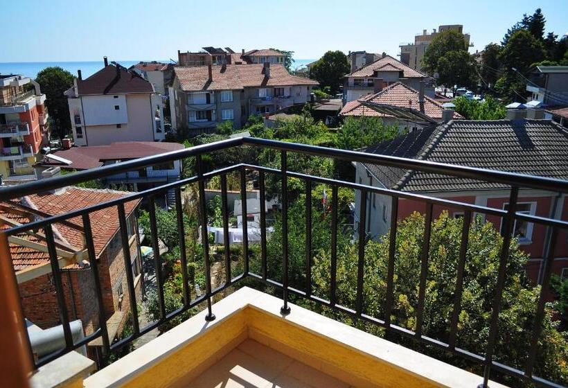 프리미엄 4인룸, Family Hotel Daf