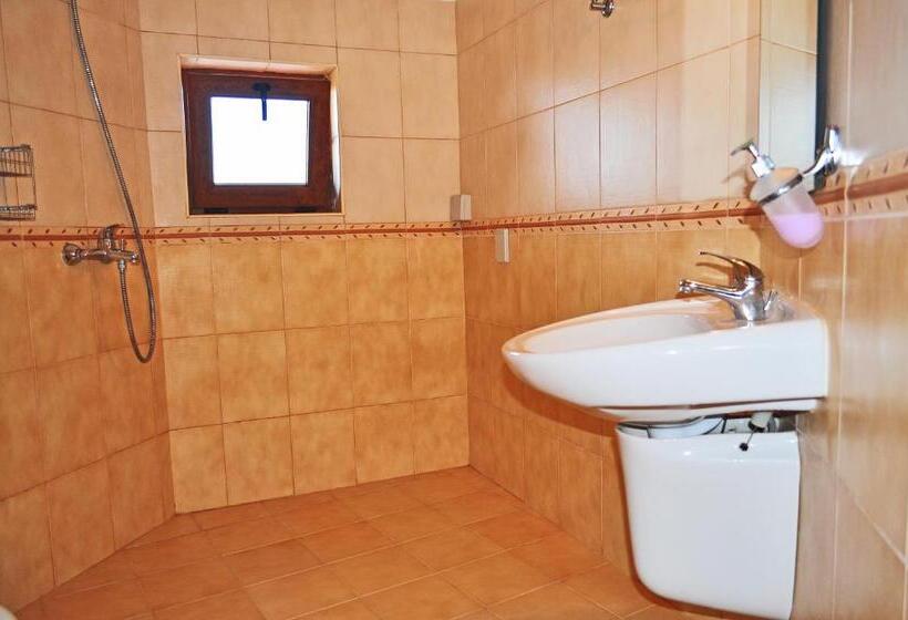 스탠다드 룸, Family Hotel Daf