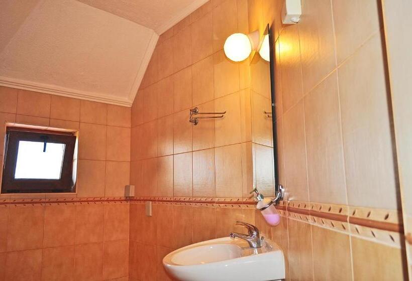 غرفة قياسية, Family Hotel Daf