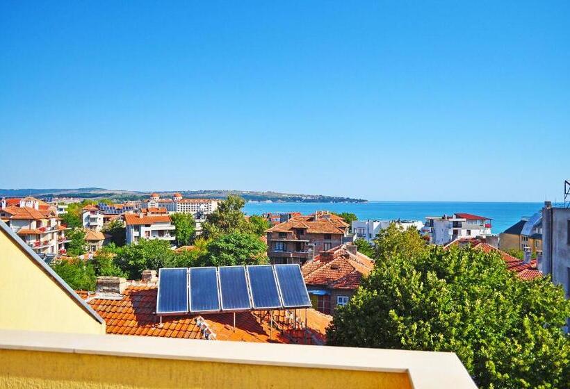 스탠다드 스튜디오 바다 전망, Family Hotel Daf