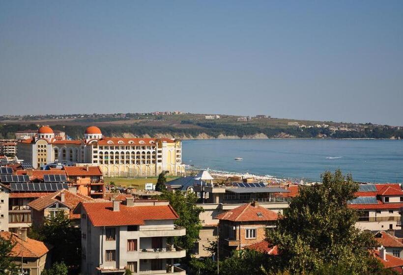 프리미엄 4인룸, Family Hotel Daf