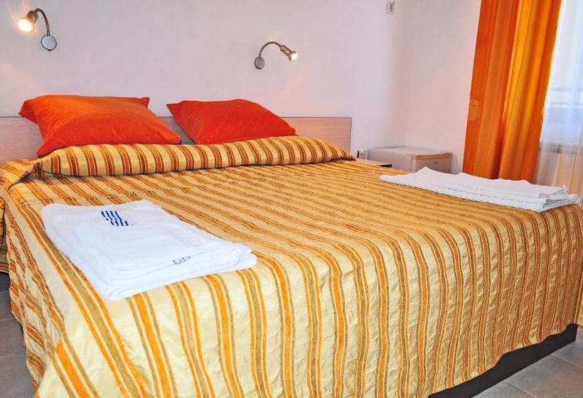 스탠다드 룸, Family Hotel Daf