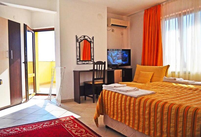 스탠다드 스튜디오 바다 전망, Family Hotel Daf