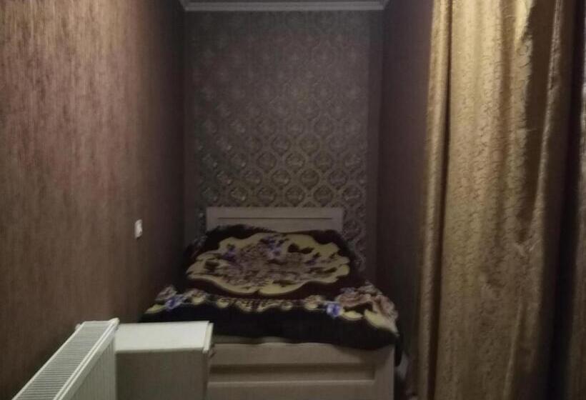 اتاق خانوادگی, Guest House Gelit