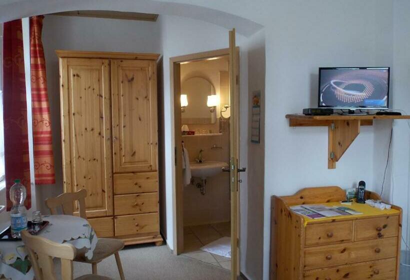 スタンダードルーム, Kurheim Haus Linde