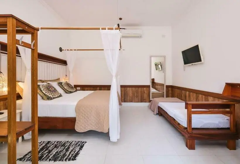 سوییت لوکس, Pousada Ubatuba Flats