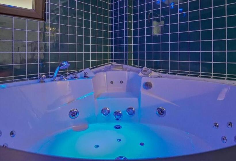 Люкс Дюплекс, Pensiunea La Busu