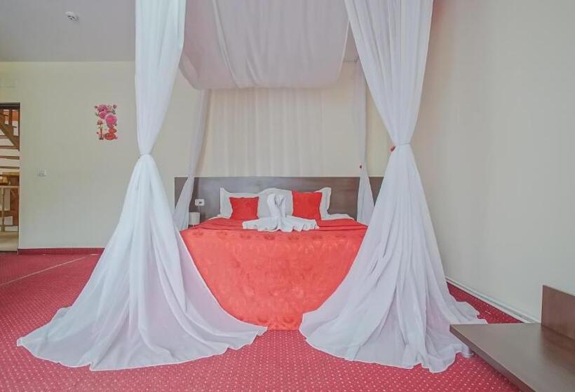 Номер Стандарт с Балконом, Pensiunea La Busu