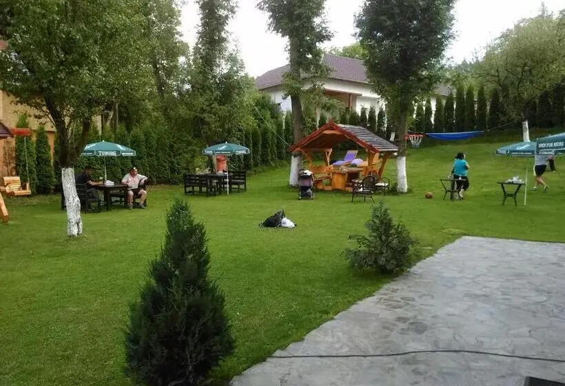 اتاق خانوادگی, Pensiunea La Busu