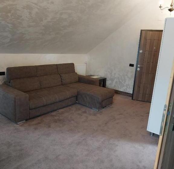 Семейный Номер, Pensiunea La Busu