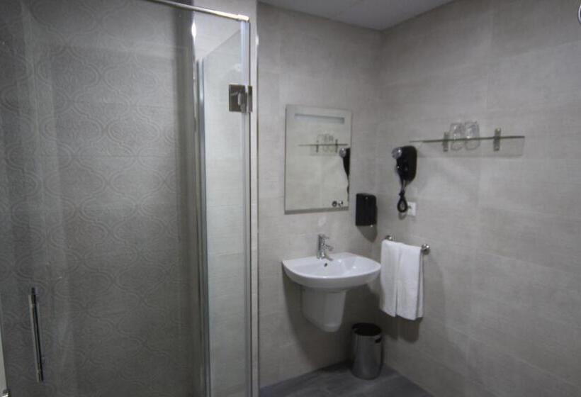 اتاق استاندارد, Hostal Roma