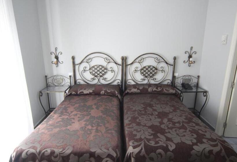 اتاق استاندارد, Hostal Roma