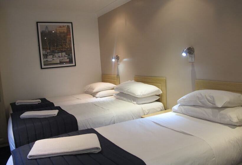 스탠다드 트리플 룸, Alhambra