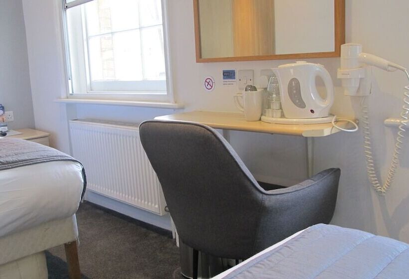 스탠다드 트리플 룸, Alhambra