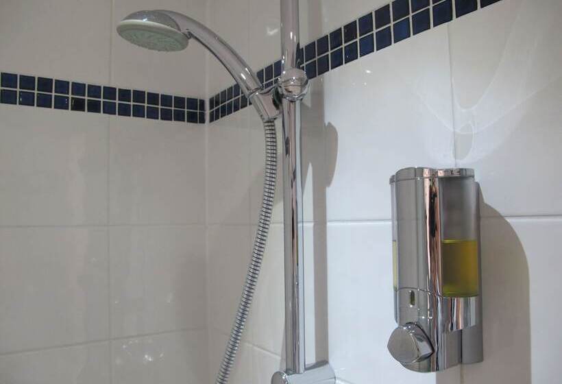 4인용 스탠다드 룸, Alhambra